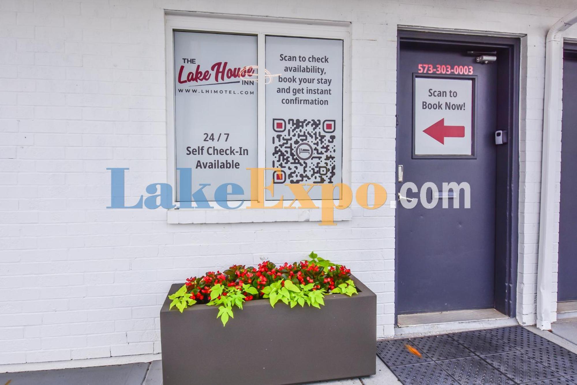 The Lake House Inn Laurie Εξωτερικό φωτογραφία