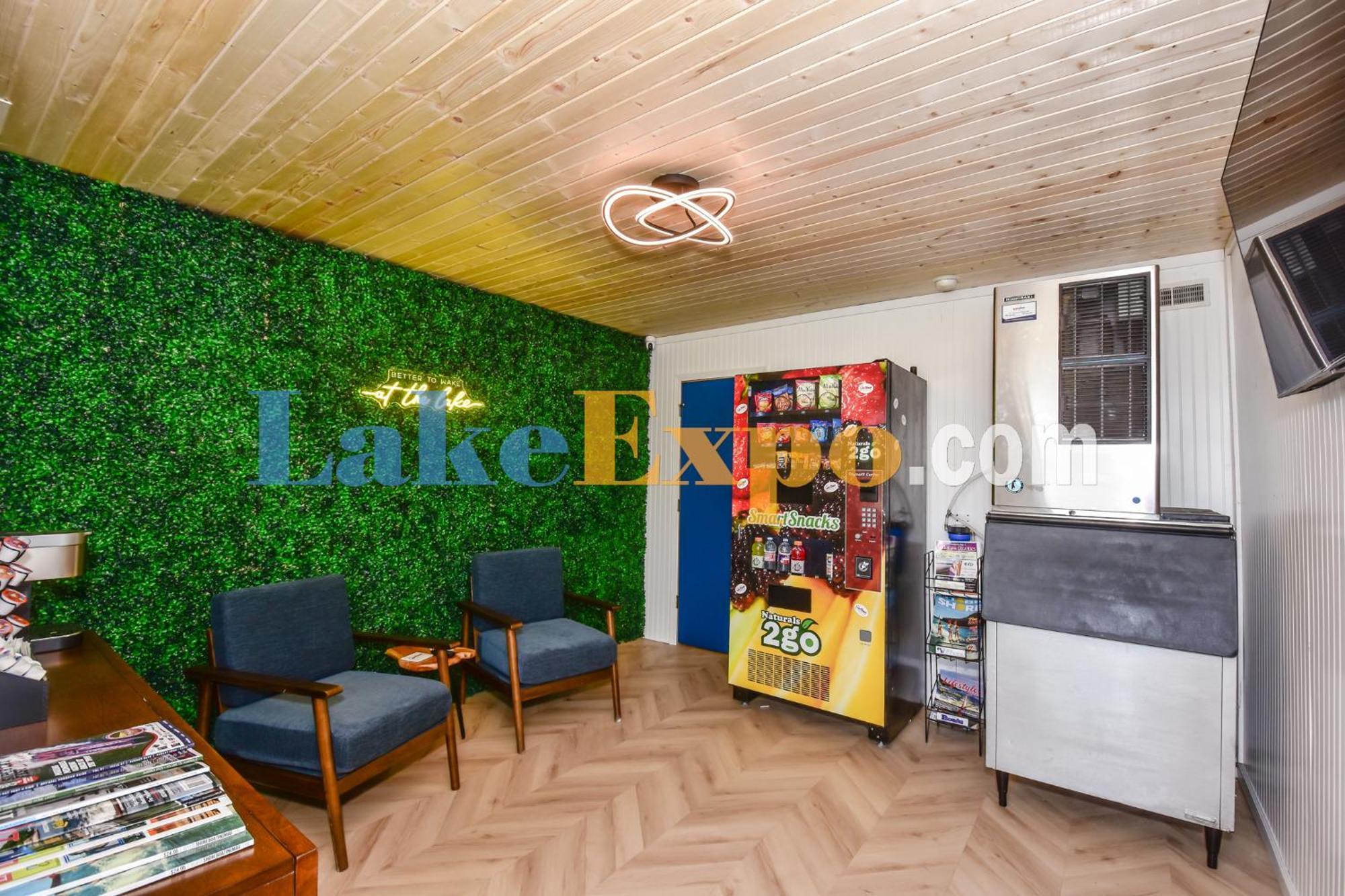 The Lake House Inn Laurie Εξωτερικό φωτογραφία