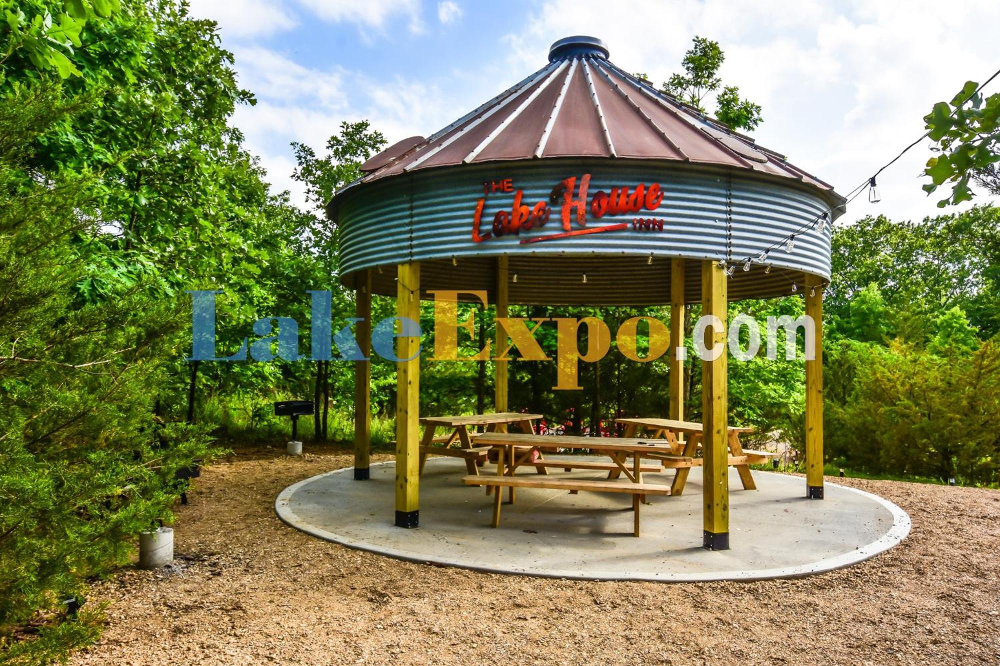 The Lake House Inn Laurie Εξωτερικό φωτογραφία