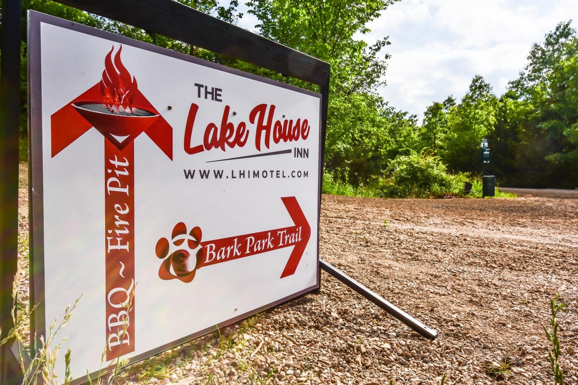 The Lake House Inn Laurie Εξωτερικό φωτογραφία